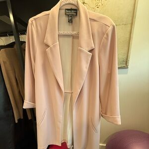 Frank Lyman Design Women's Soft Pink 3/4 Blazer